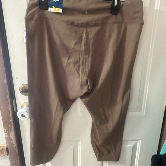 OLD NAVY ACTIVE POWERCHILL 7/8 HIGH RISE LEGGINGS Size 3X - Picture 4 of 6
